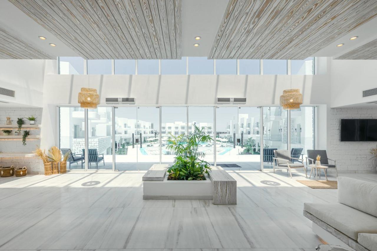 Tanoak Resort Ain Sukhna Extérieur photo Interior of the terminal