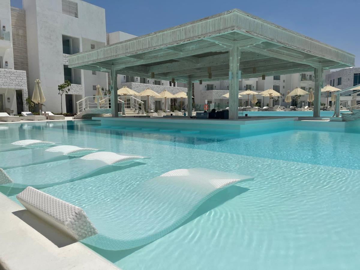 Tanoak Resort Ain Sukhna Extérieur photo The pool at the hotel