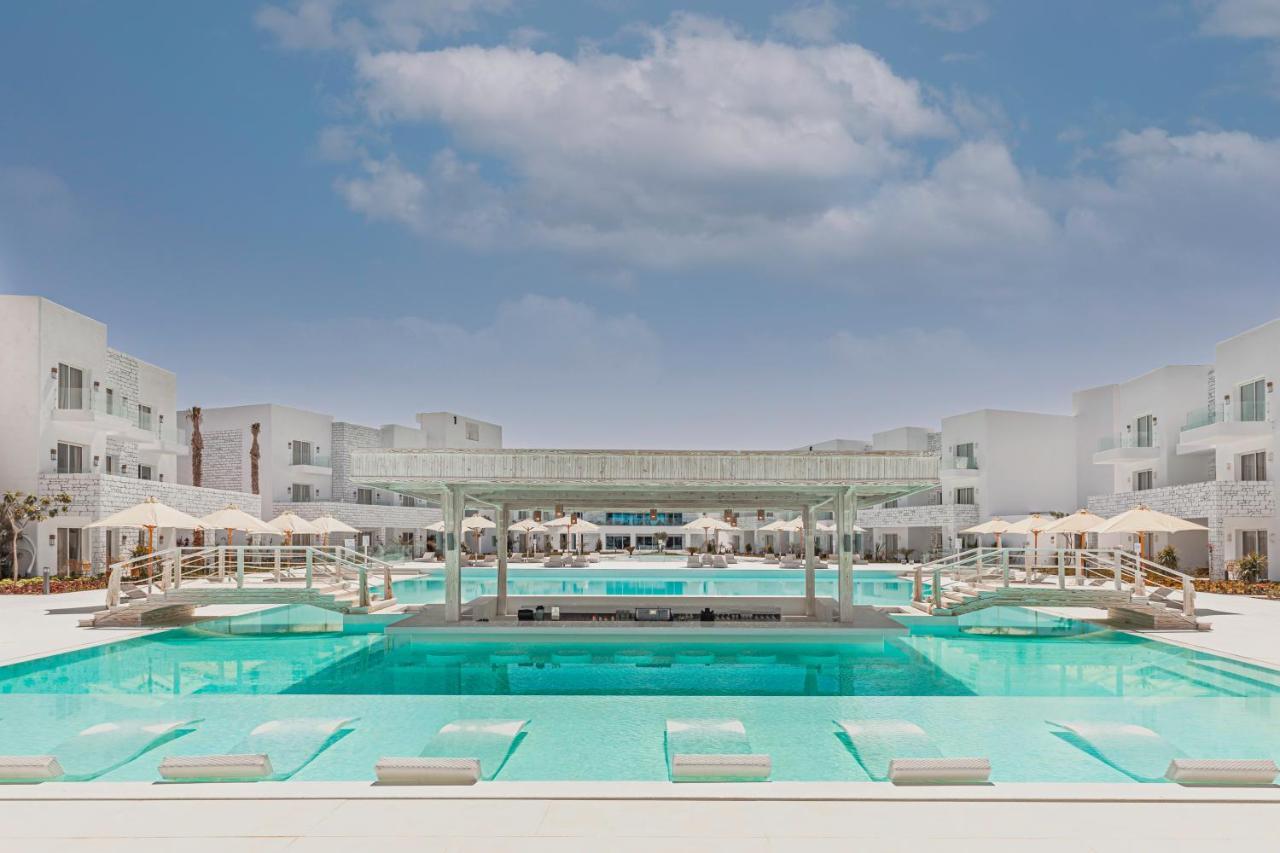 Tanoak Resort Ain Sukhna Extérieur photo The hotel's main pool
