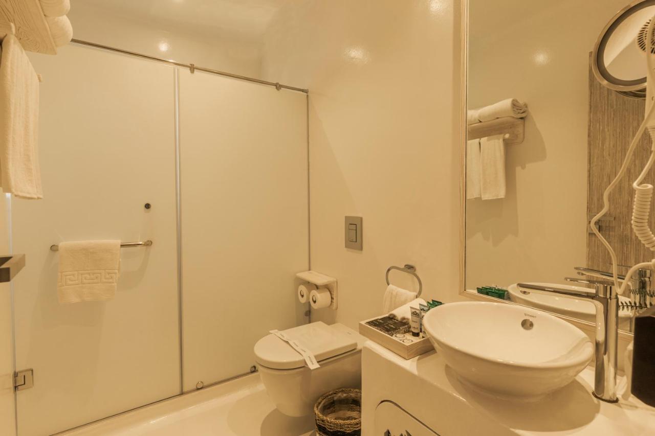 Tanoak Resort Ain Sukhna Extérieur photo A bathroom in a hotel